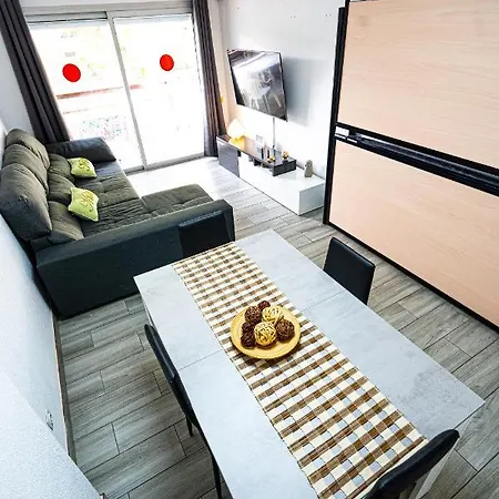 Magnific Buigas 2 Wifi Pool Acc Apartment